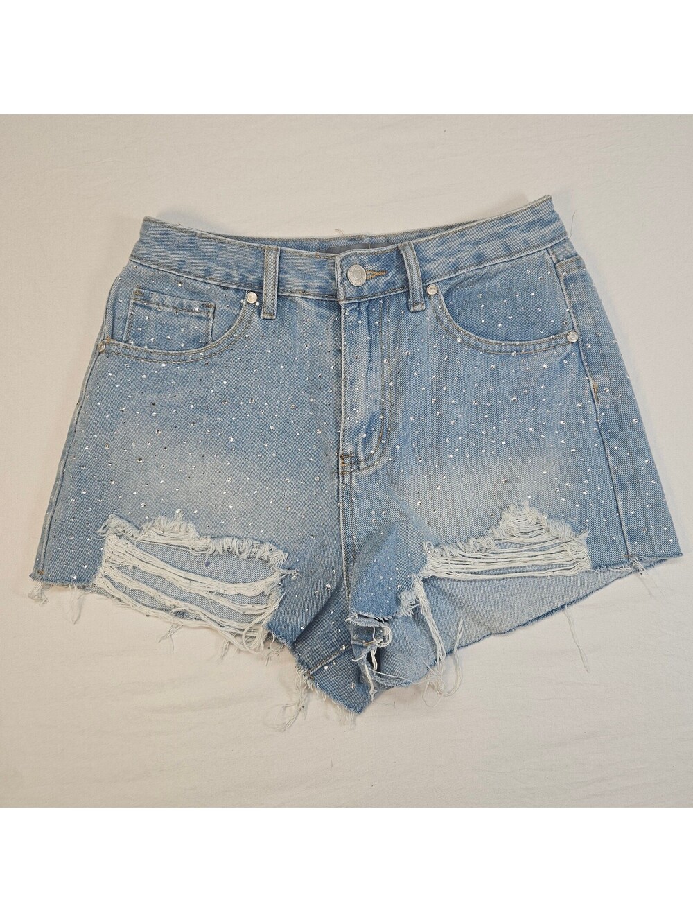 Cali 1850 bedazzled distressed denim shorts size 3